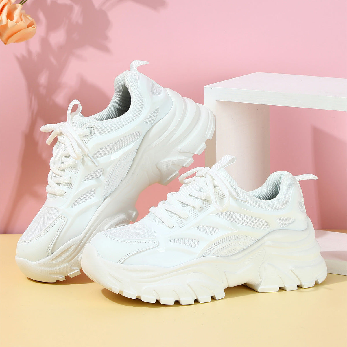 NV1 Comfortable Four Seasons Leisure Sneaker versatile for any occasion.